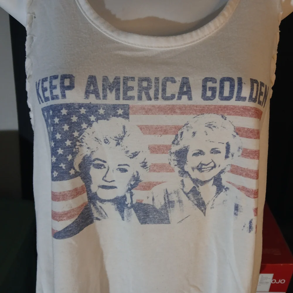 The Golden Girls 'Keep America Golden' Tank Top - Picture 2 of 7